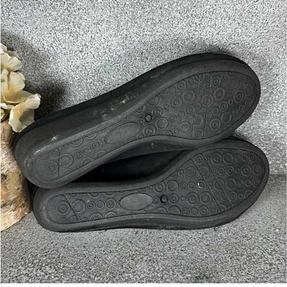Chinese Laundry Bail Black Suede Medallion Wedges Slip On Shoes Size 8 - Picture 6 of 6